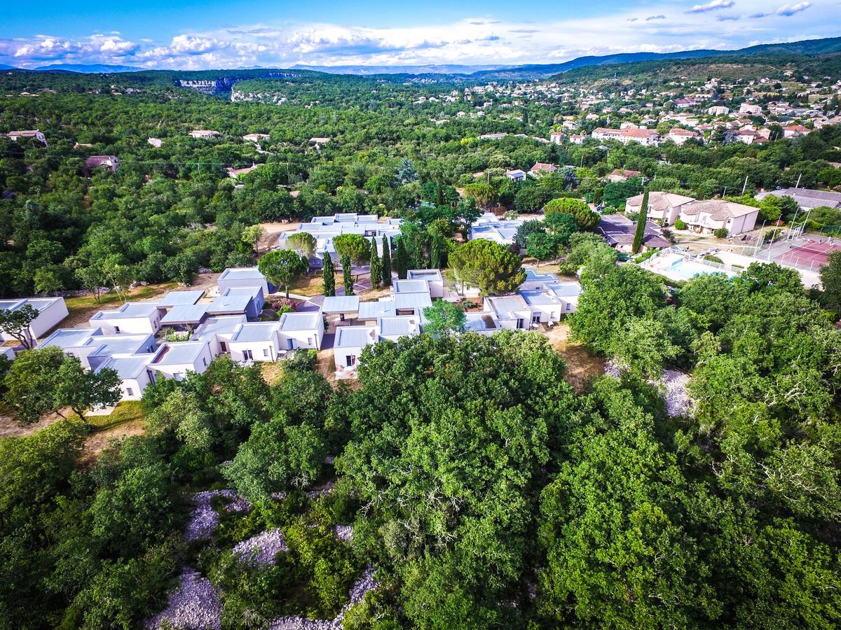 Village Vacances Passion La Buissiere Labeaume Bagian luar foto