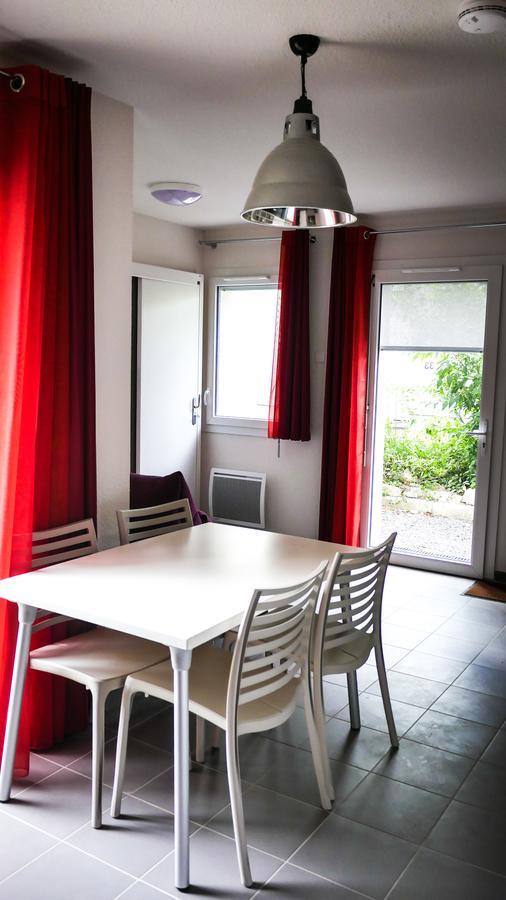 Village Vacances Passion La Buissiere Labeaume Bagian luar foto